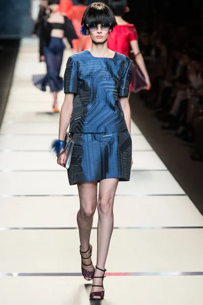 Look 22